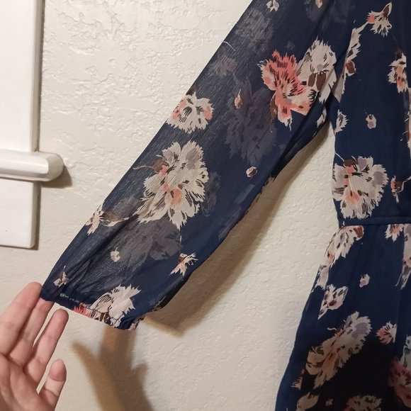 BAND OF GYPSIES Navy Floral Jumper Romper Large - Picture 3 of 7